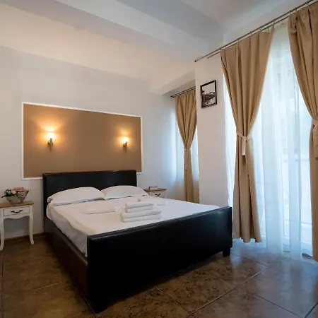 27 Guest house